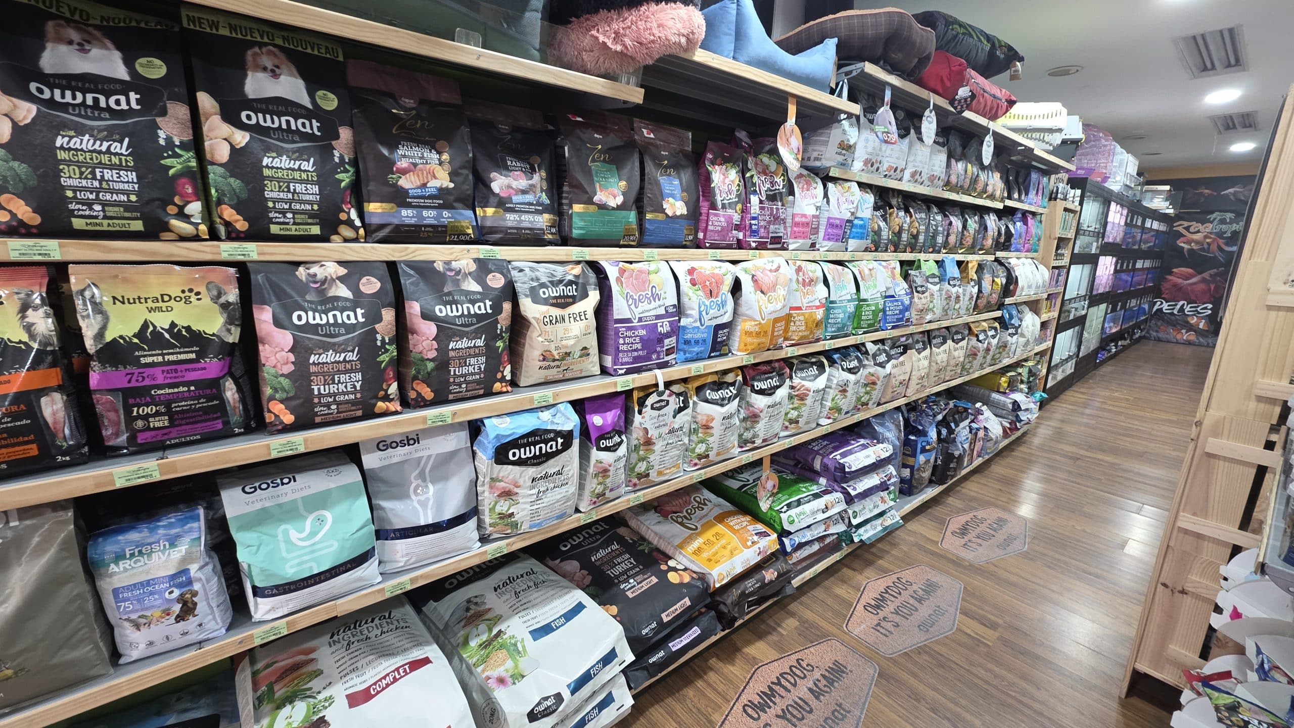 Zona de alimentación para animales en Zootropic
